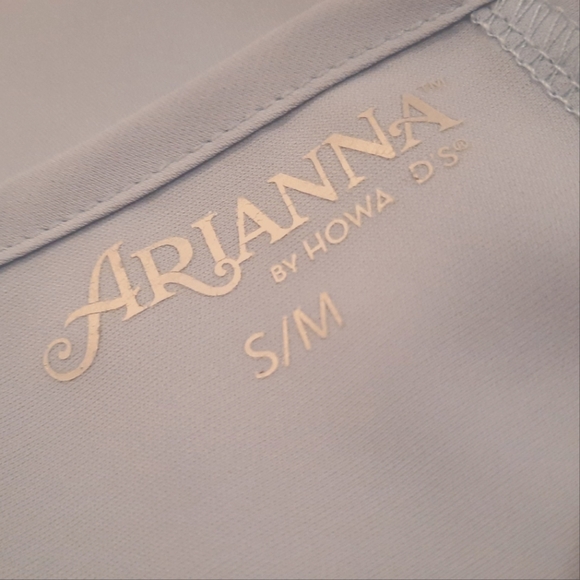 Arianna Raglan Ruffle Sleeve Blouse - Beautiful Powder Blue - Woman's Size Small - Picture 7 of 8